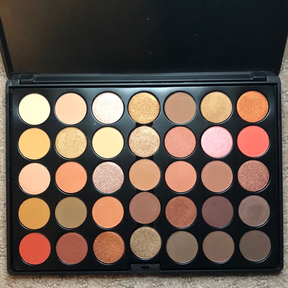 Rose Gold Eyeshadow Palette